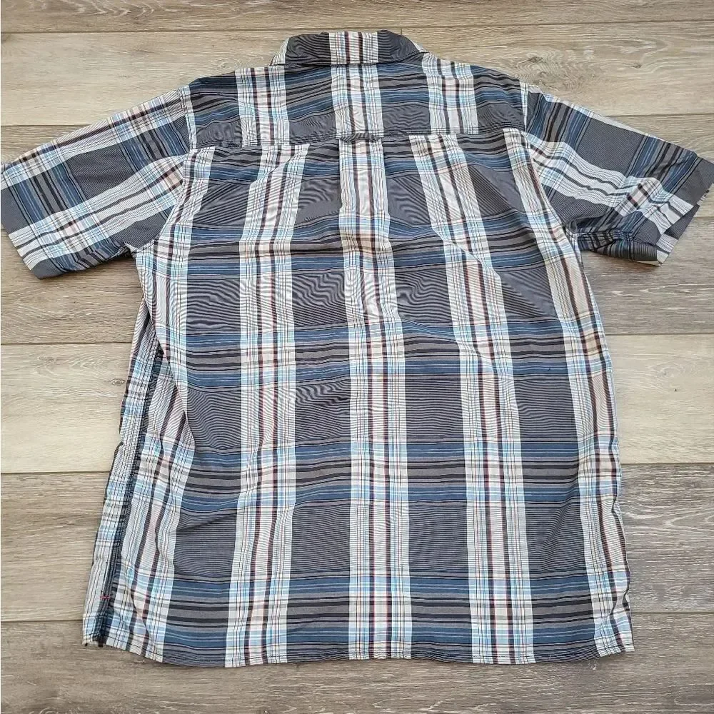 The North Face Plaid Short Sleeve Button Front Shirt Men's med